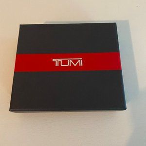 TUMI Delta SLG Global Center Flip Black Leather Wallet RFID Blocking